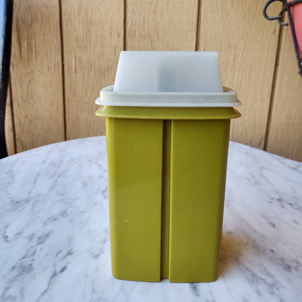 Tupperware 3 Piece Pick A Deli Container Pickle Keeper Avocado Green 1330-1 - Picture 4 of 11